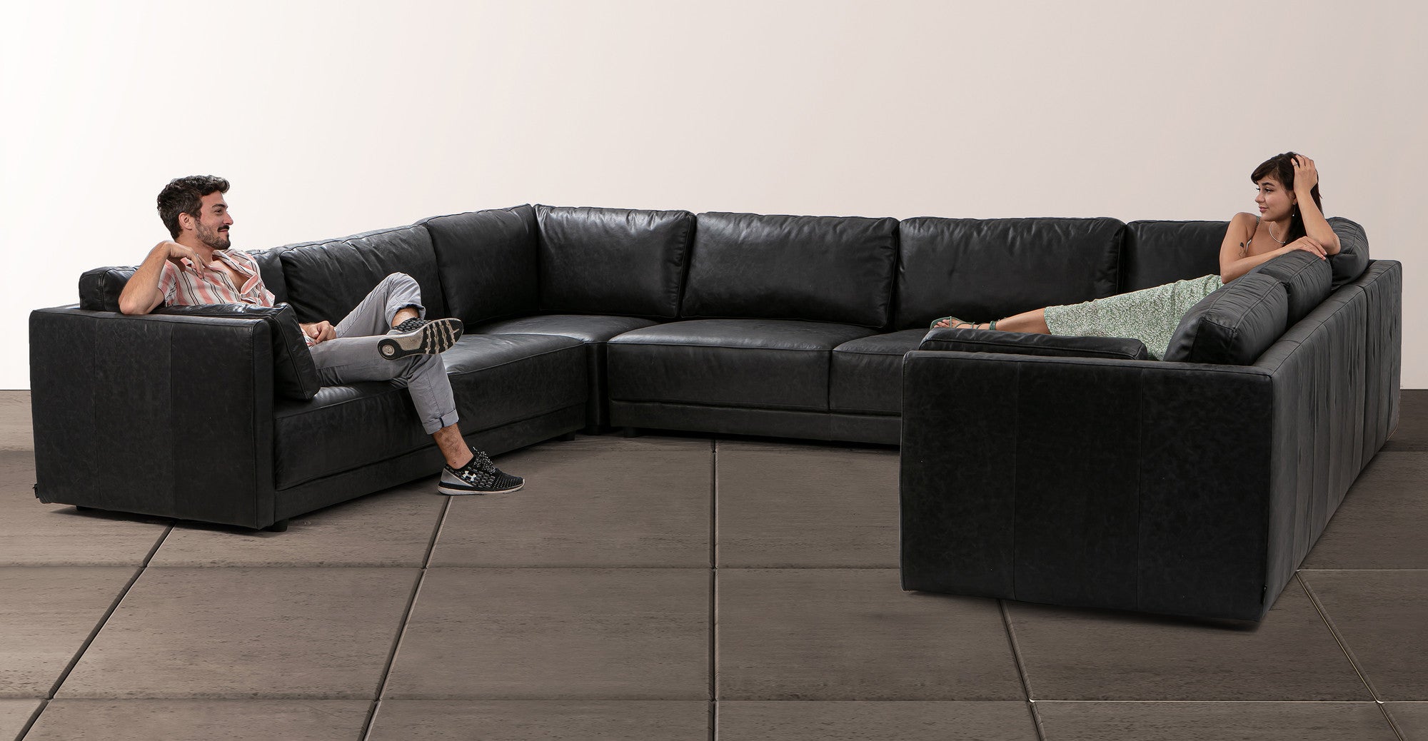 Domus 146" 5-pc U-Shape Leather Sofa Sectional - 5-Seater- Ebony Black